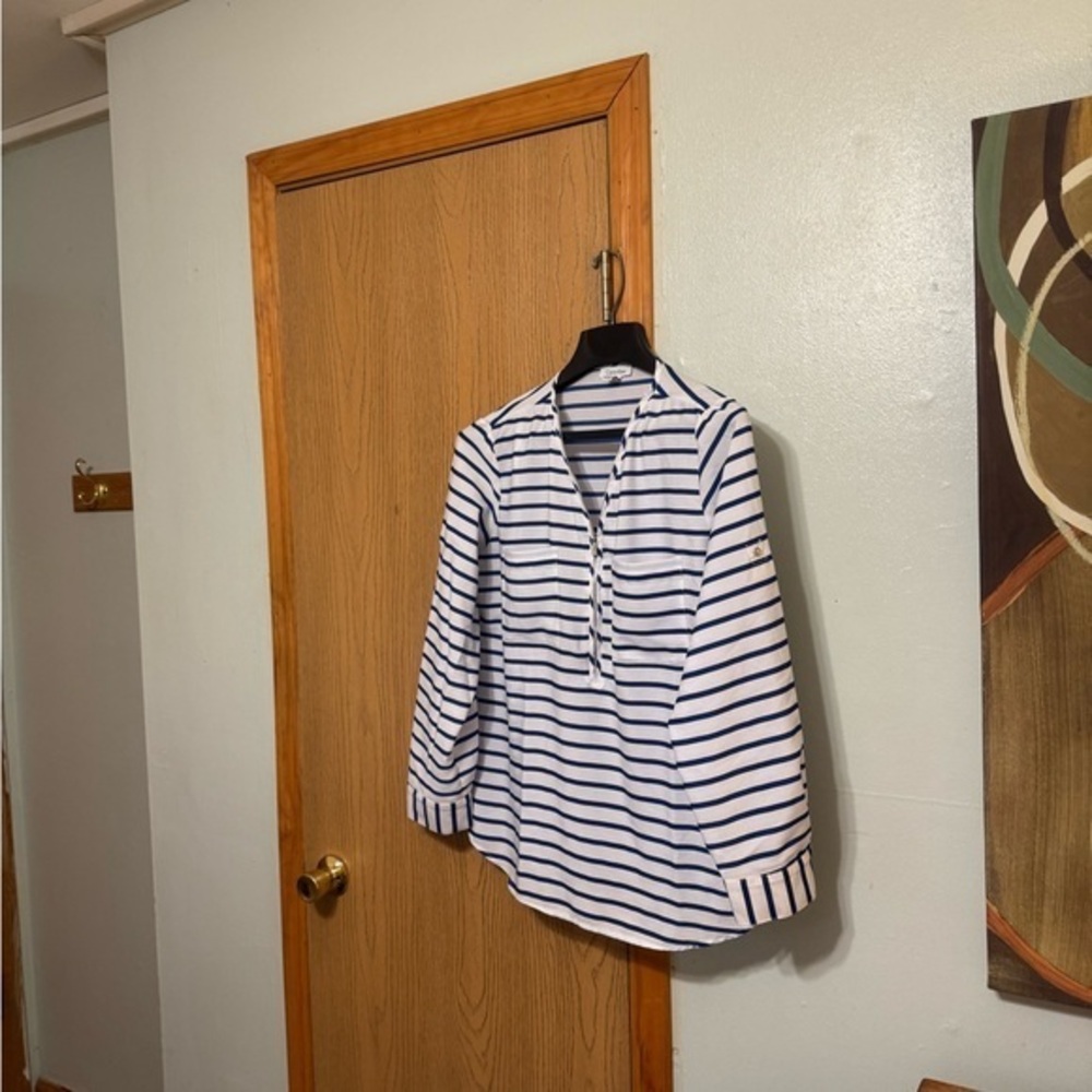 Calvin Klein Large Blue & White w/Stripes & Roll Tab Sleeve Zip-Front Blouse